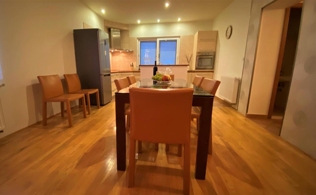 Trogir Center Exclusive Seaview Apartment For 4 ภายนอก รูปภาพ