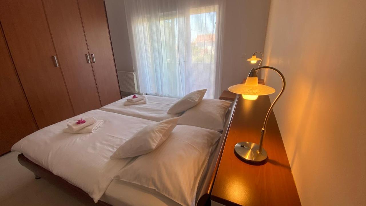 Trogir Center Exclusive Seaview Apartment For 4 ภายนอก รูปภาพ